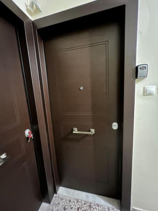 Stylish And Central Apt Near Acropolis - Avdi Square Athens Luaran gambar